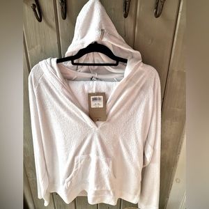 Columbia terrycloth hoodie with matching capri. XL white. NWT